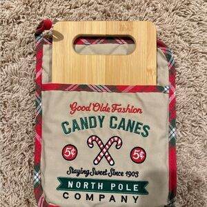 NWOT Candy Cane Pot Holder with Cutting Board
